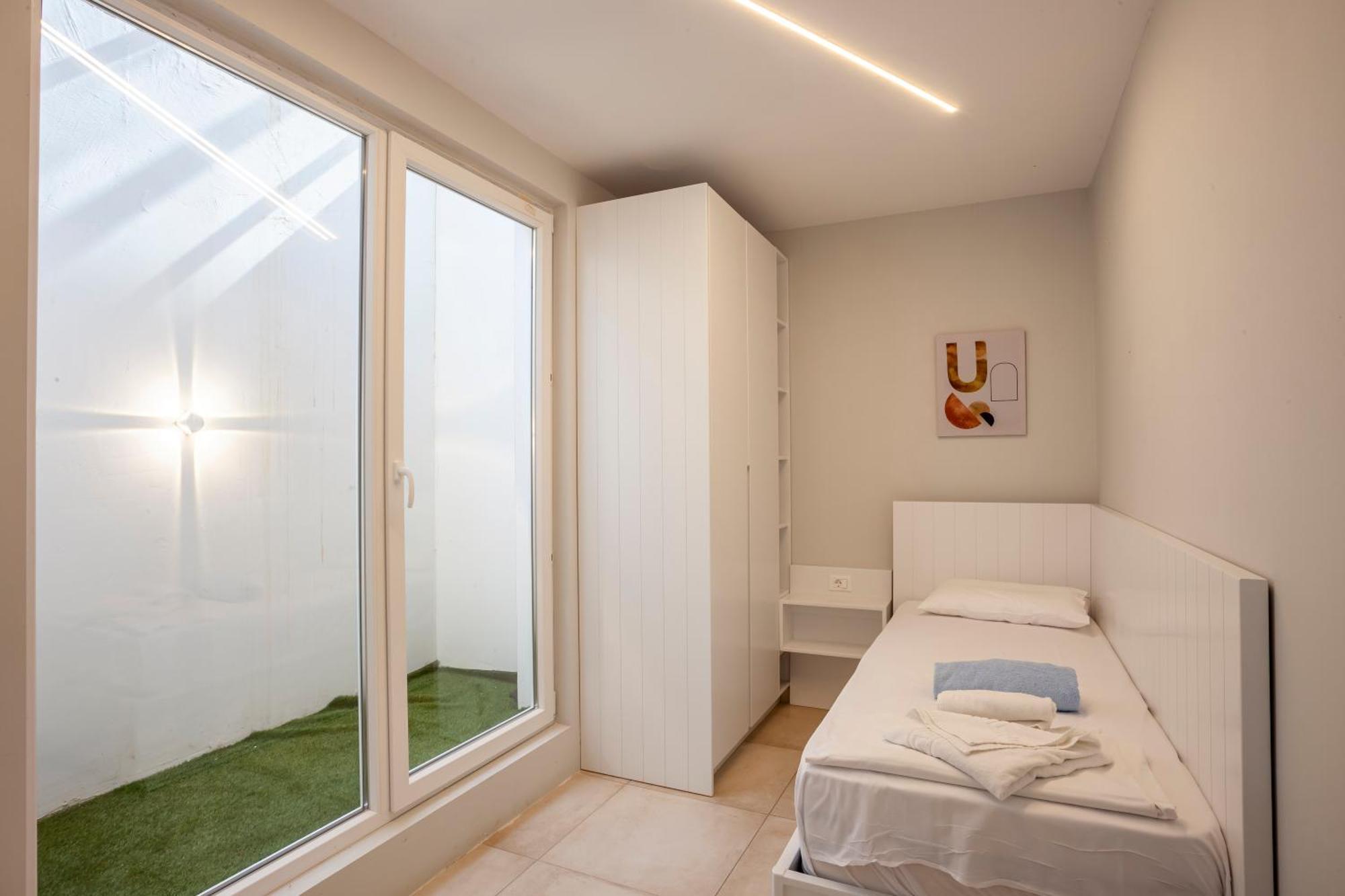 Alfie Luxury With Private Pool Apartment *