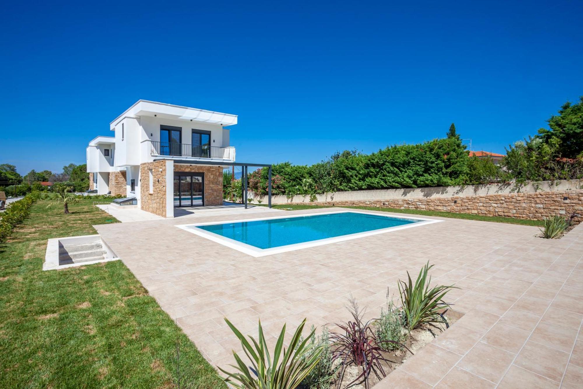 Alfie Luxury With Private Pool Apartment *