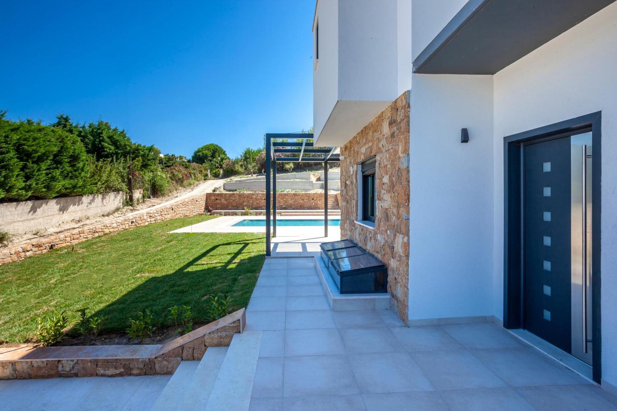 Apartment Alfie Luxury With Private Pool