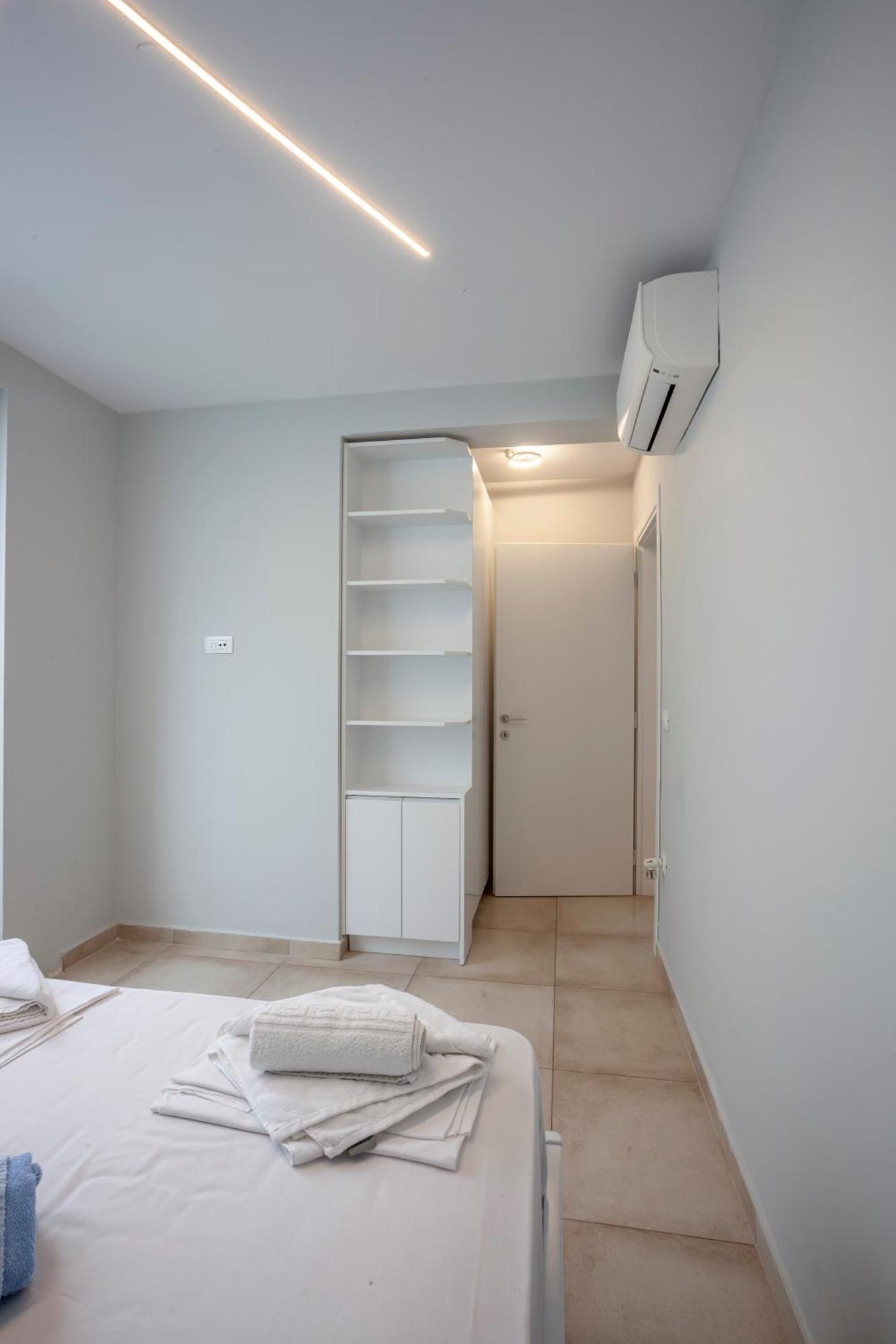 Apartment Alfie Luxury With Private Pool *